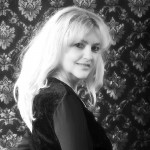 Kiss, Dr. Corina Sängerin im Alt und seit 2013 Mitglied des Redaktionsteams NeueChorszene