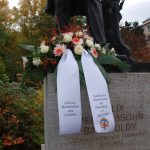 Mendelssohn Denkmal: Schleife zum Gesteck