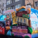 Rosenmontagswagen Bunt und Farbenfroh