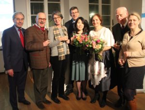 Eröffnung des 9. Tags der Archive-Hetjens-Museum Düsseldorf: Georg Lauer (Medienreferent Musikverein), Benno Lohausen (Ur-Ur-Urenkel des Dichters von „Trost in Leiden“) mit Ehefrau Rosika Lohausen, Udo Kasprowicz (Redaktion NC-Musikverein), Rie Sakai (Pianistin des Abends und Korrepetitorin Musikverein ), Carolina Rüegg (Sopran-Solistin des Abends und Singleiterin Musikverein-SingPause), Dr. Herman Lohausen (Vetter von Benno Lohausen) und Lia Lohausen (Tochter von Dr. Hermann Lohausen) (v.l.n.r.)