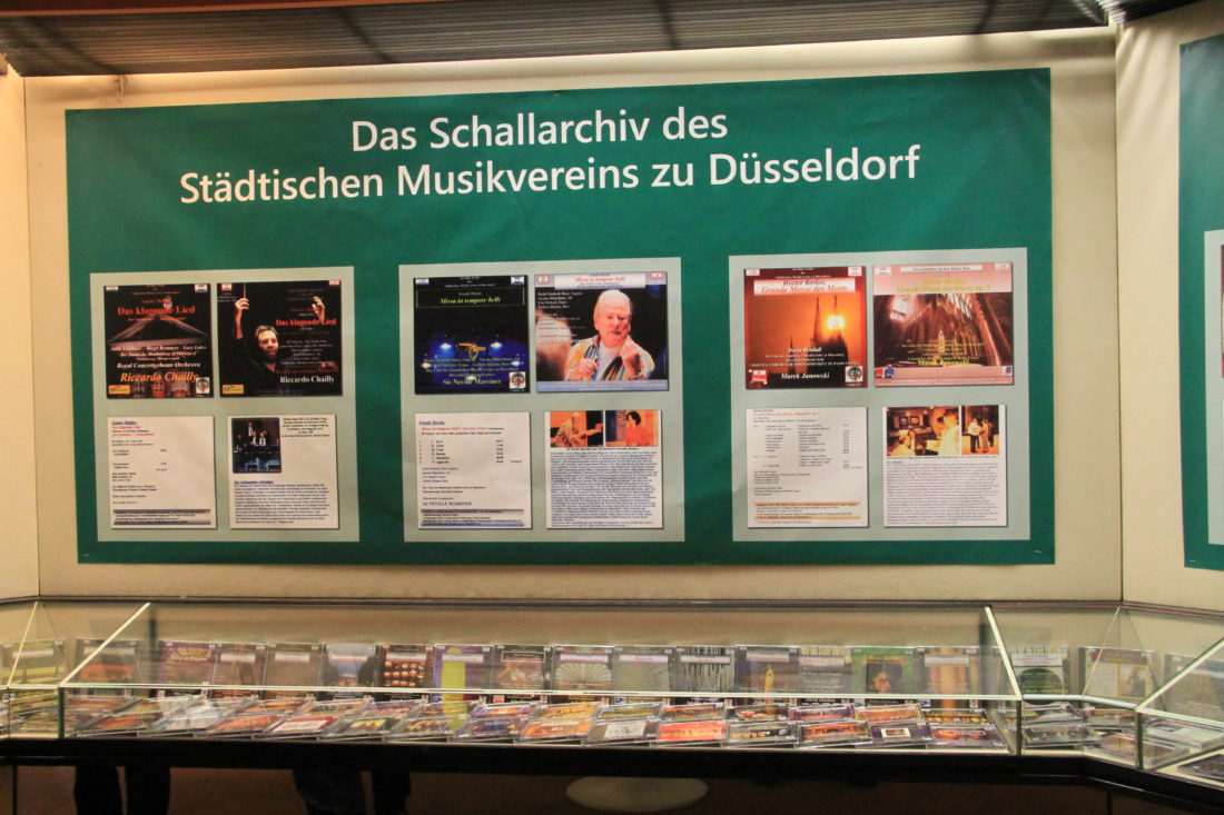 Ausstellungschwerpunkt ist das Schallarchiv des Musikvereins, welches von Rainer Großimlinghaus errichtet und betreut wurde.