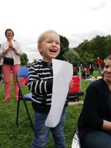 Moritz Hill beim musikalischen Picknick