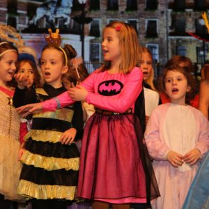 Prinzenkürung 2019: 15.11.2019 Stadthalle Düsseldorf. 300 SingPause-Kinder aus drei Grundschulen eröffnen die Prinzenkürung getreu dem Sessionsmotto 2020 "Unser Rad schlägt um die Welt" (Bild: report-D)