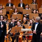 Lukas Döhler nach der Uraufführung seines Werkes "Im unbrauchbaren Raum - Flächen für Orchester-UA) im Gespräch mit Ernst von Marschall