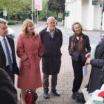 12.9.2024: Clara und Robert Schumanns Hochzeitstag: Teile der Gästeschar v.l.n.r. Dr. Wulff Aengevelt, Kulturamtsleiterin Angeliqué Tracik, Rolf Dahlmann, Stadtführer und Inge Sauer vom Verein "Unsere Straßen - unsere Künstler".