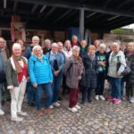 Titisee-Reise 2024: Die legendäre Gruppe B bei der Führung durch die Münsterbauhütte in Freiburg