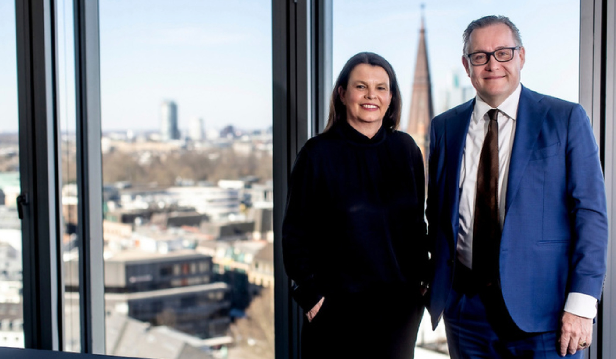 BürgerStiftung Düsseldorf: Vorstandsvorsitzende Marion Drösser mit ihrem Stellvertreter Dr. Dirk Mecklenbrauck (Foto: Anne Orthen). Neuer Vorstand seit März 2025