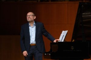 Klaus Wallrath am Flügel