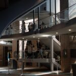"Alles muss raus!" Wuselige Kinderscharen verlassen den Mendelssohn-Saal und die Tonhalle