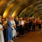 Große und fröhliche Gästeschar im Grünen Gewölbe der Tonhalle Düsseldorf