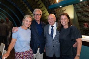Susanne Fellen (Bürgerstiftung Düsseldorf), Hans-Georg Lohe (Kulturdezernent a.D.)-Manfred Hill und Marion Drösser (Bürgerstiftung Düsseldorf)