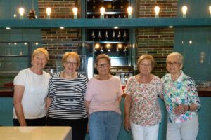 Das komplette Catering Team- Tina Koske, Kathi Arlt, Karen Baasch, Marianne Rasp, Franzis Hill (v.l.n.r.)
