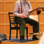 Sir Roger Norrington bei der Chor-Probenarbeit mit dem Musikverein im Hentrich-Saal der Tonhalle Düsseldorf (Foto: Georg Lauer/MV)