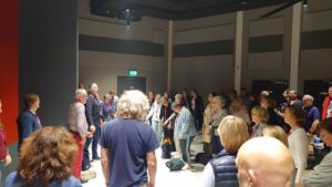 Musikfest der Bundeswehr: Einsingen mit Chordirektor Prof. Dennis Hansel-Dinar