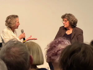 20.10.2025: Inge Sauer im Gespräch mit Christa Holtei
