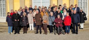 6.11.-11.11. Potsdam- Berlin: Gruppenfoto vor Schloss Sanssouci