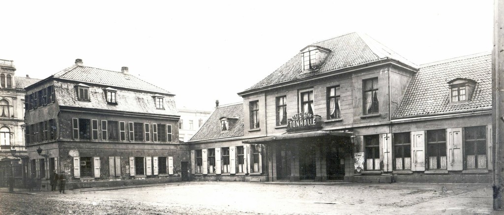 Die alte Düsseldorfer Tonhalle im Jahr 1884.