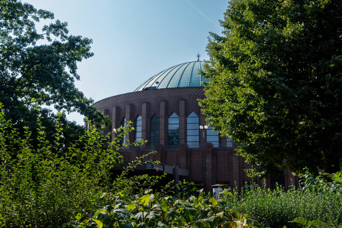 Tonhalle Düsseldorf im Sommer-(Foto-Emilia Hecke)