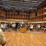 15.5.2026 - Freundeskreisreise nach Köln: Die Düsseldorfer Symphoniker unter Adam Fischer im Kammermusiksaal des DLF. Der Maestro und Konzertmeisterin Franziska Früh gibt den Ton vor