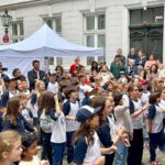 14.6.2026 Art:walk auf der Straße der Romantik und Revolution, der Bilker Straße. Auf die Kinder der SingPause konnte man sich wie immer verlassen. Toller Gesang und absoluter Einsatz mit viel Freude und Spaß sowohl bei den Kindern als auch bei allen Gästen.