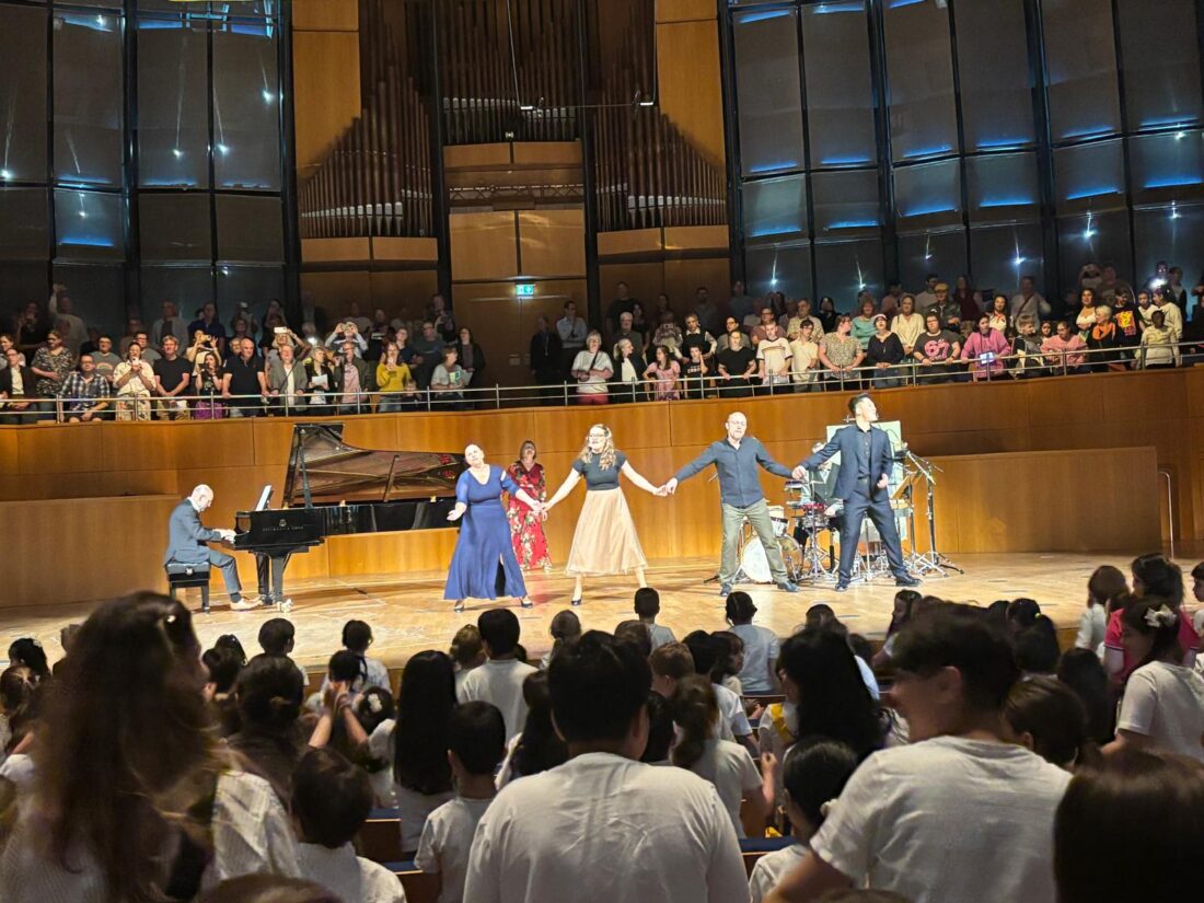 2026 - 20 Jahre SingPause: Konzert am 3.6.2026 it "Düsseldorf, du schöne Perle am Rhein..."