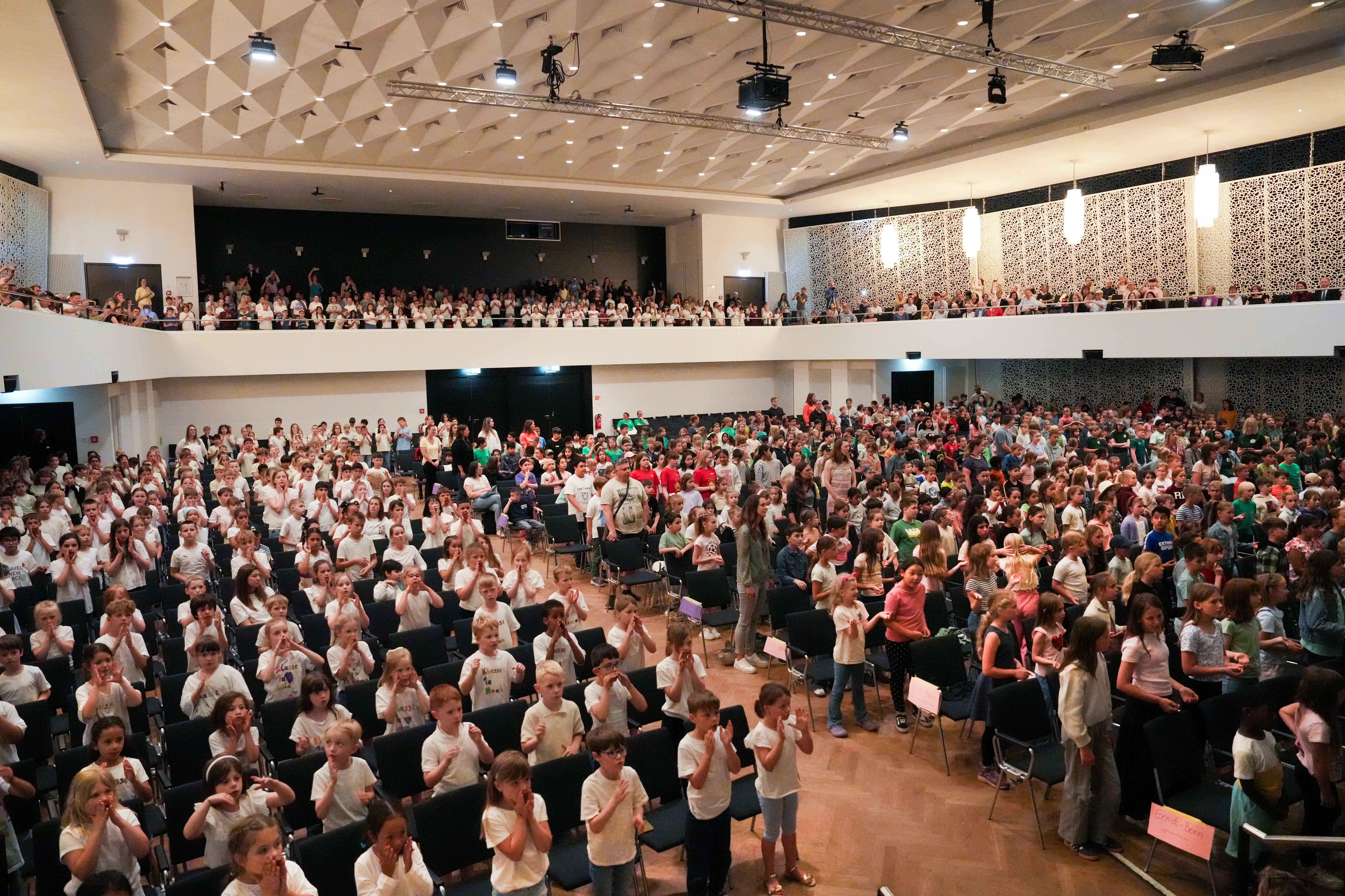 2026 - SingPause Montabaur der Landesmusikschule Rheinland-Pfalz beim Konzert mit bald 1200 Grundschulkindern in Koblenz