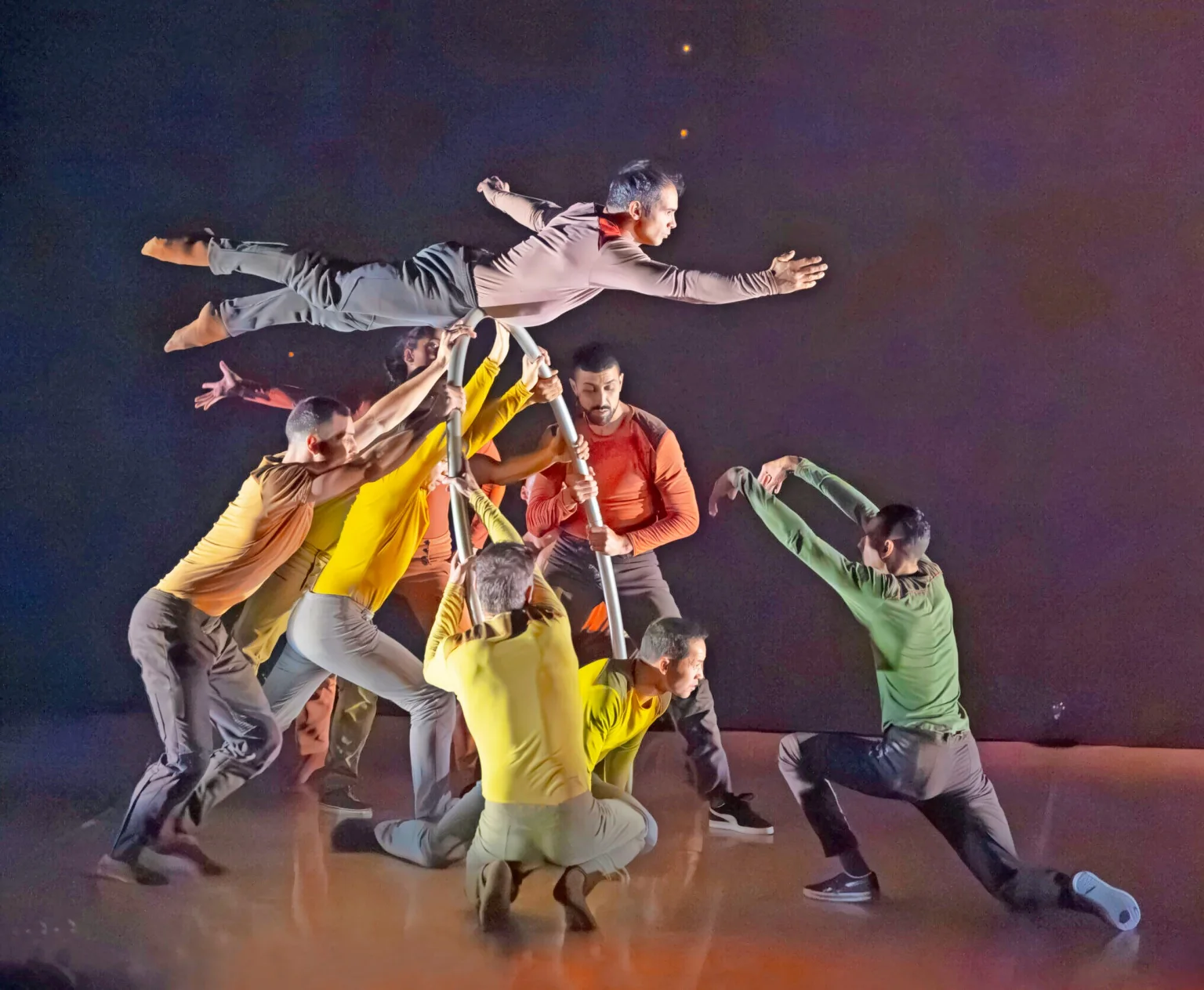 Szene aus der Produktion „Pixel“ von Mourad Merzouki beim Düsseldorf-Festival. Foto: Laurent Philippe/Düsseldorf-Festival