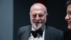 19.9. Musikfest der Bundeswehr 2026: Viel Probenzeit, aber auch ein Spaß für alle Sängerinnen und Sänger auf der Bühne und hinter der Bühne vor allem bei der abschließenden After-Show-Party mit allen Mitwirkenden. Hier: Wolfgang Schumacher( Tenor) und Cara Schönmüller (Medienreferentin) (c) Bilder Musikverein
