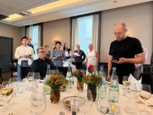 1.9.2026: "Vielstimmiges Danke schön, danke schön..." an den Gastgeber Hartmut Haubrich