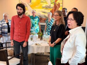 1.9.2026: "Vielstimmiges Danke schön, danke schön..." an den Gastgeber Hartmut Haubrich